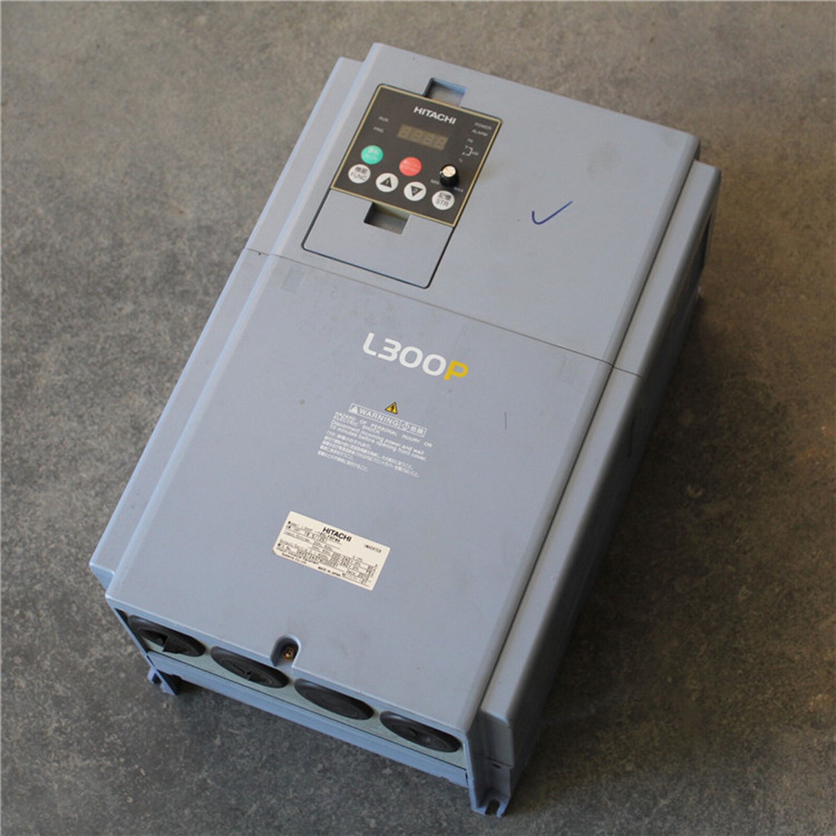 1pcs Used Hitachi Inverter L300P-185HFE2 HITACHI 18.5KW Fast 