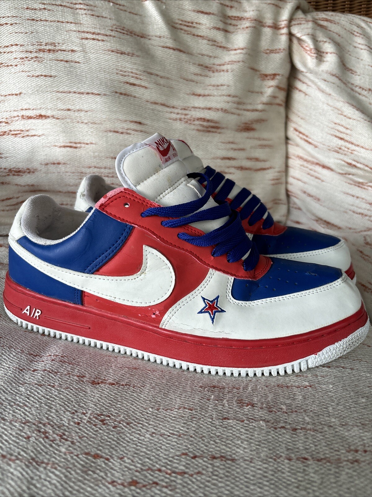 Well Loved NIKE AIR FORCE Low Red White Blue South Korea World