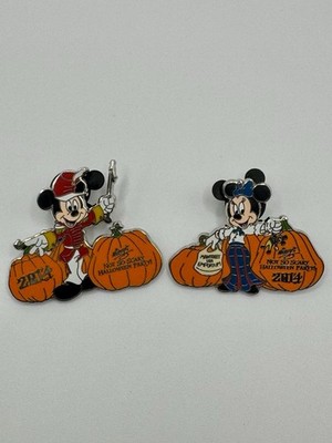 Disney Parks 2014 MNSSHP Halloween Party  Mickey & Minnie Pins Set