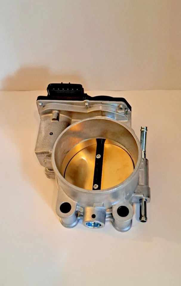 Cuerpo del acelerador OEM - Land-Rover LR4. 2010-2014 # LR010814. 8W93-9F991-CA Foto 3 de 4