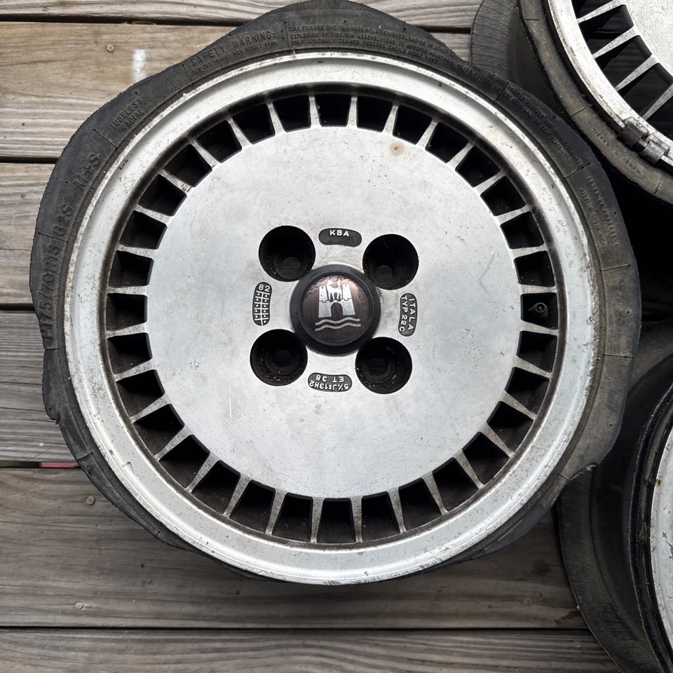 VW Audi Golf Jetta Rabbit 13” Wolfsburg Rueda Itala Tipo 22C Juego de cuatro Mk1 Mk2 Foto 2 de 4