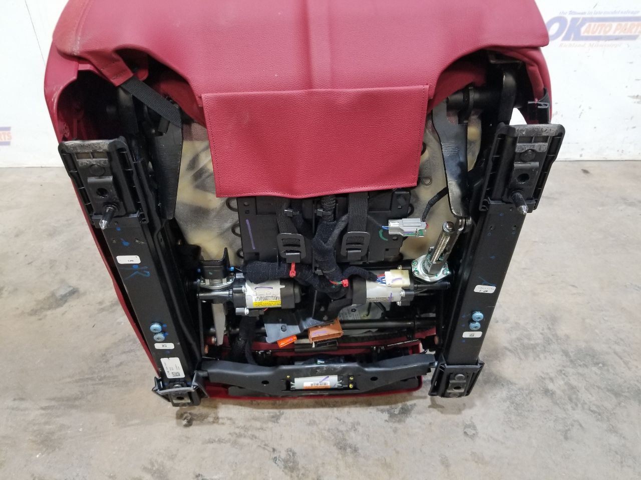22 2022 MASERATI LEVANTE SEAT FRONT LEFT DRIVER RED LEATHER 