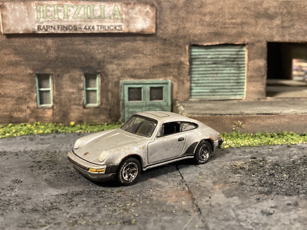 1982 Porsche 911 Turbo Rusty Weathered Custom 1/64 Diecast Car