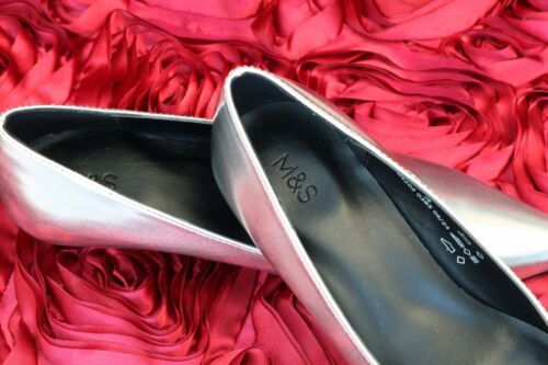 M&S Ladies Kitten Heel Silver Shoes In UK Size 4 EUR 37 Vegan - Picture 3 of 6