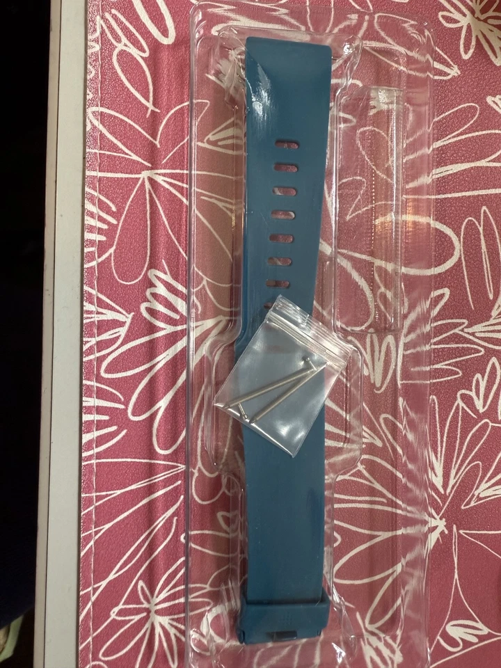 NOVA FAIXA FITBIT AZUL TURQUESA - PEQUENA - NOVA NA CAIXA - Imagem 2 de 4