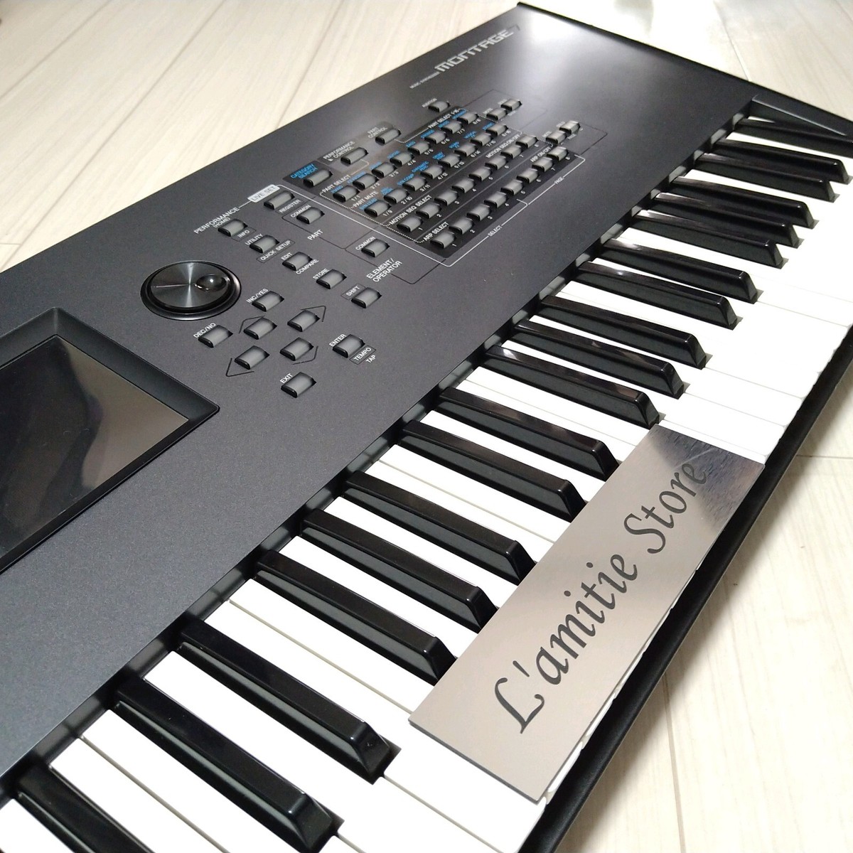 Yamaha Montage 7 76-Key Workstation Keyboard Synthesizer Yamaha Montage 7 76-Key Workstation Keyboard Synthesizer