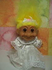 WEDDING BRIDE - 5" Russ Troll - NEW IN ORIGINAL BAG i Yellow/Blonde Hair