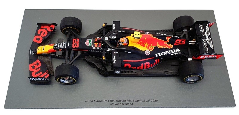 Spark 1/18 Scale 18S485 -2020 RedBull RB16 Alexander Albon