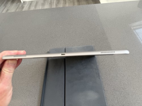 Apple iPad Pro 12.9 Inch 2nd Gen 512GB, WiFi/Cellular, Silver - Picture 4 of 6