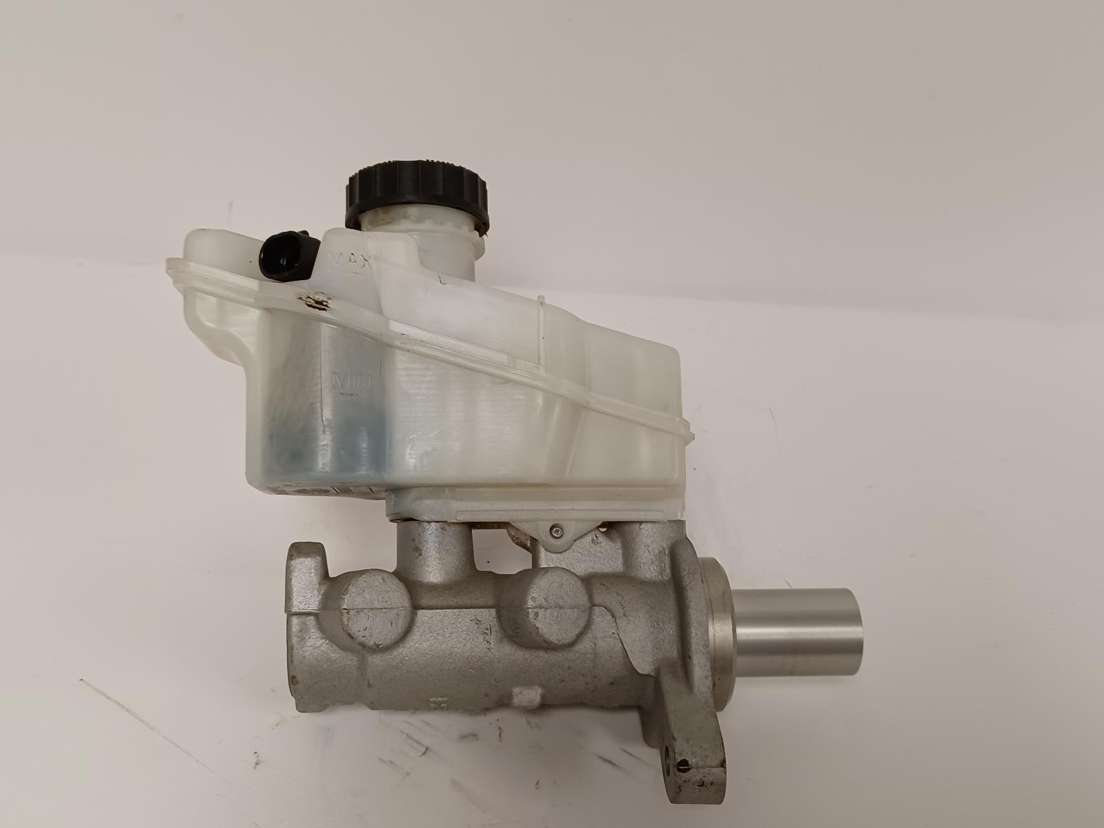 Used Brake Master Cyl fits: 2020 Maserati LEVANTE Grade A