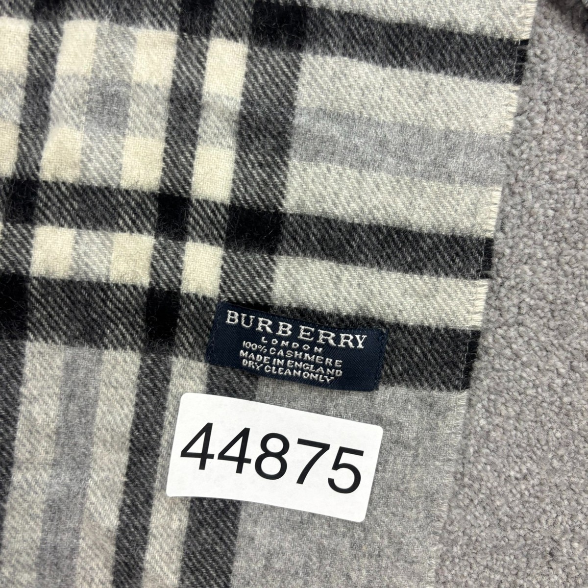 Burberry London Scarf 66x11 Inches Grey Nova Check 100% Cashmere