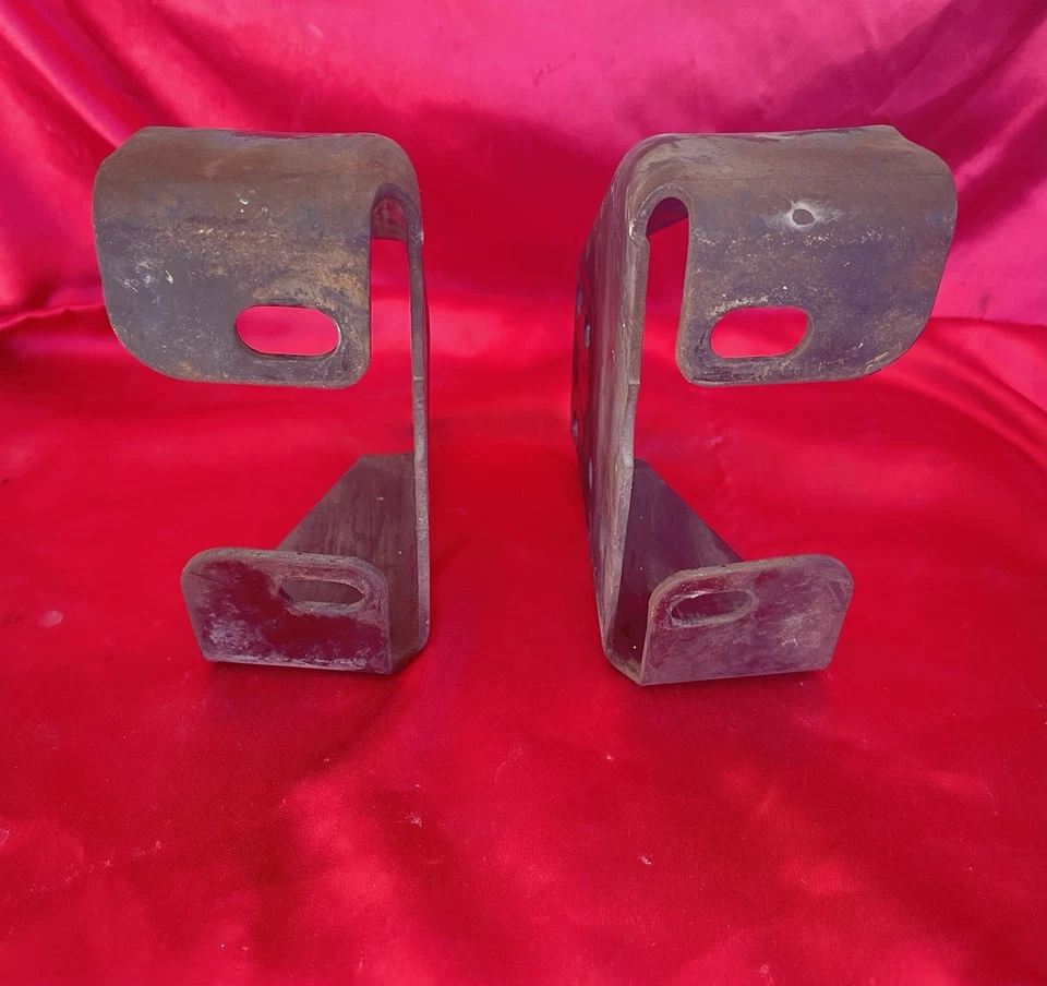 Soportes de parachoques delanteros originales OEM 1988-93 D150 D250 D350 Ramcharger Foto 4 de 4