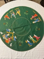Bucilla Jeweled Nativity Christmas Tree Skirt Completed Green Felt Kit 3576 VTG