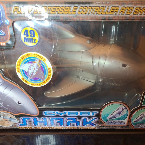 Wow Wee Cyber Shark Remote Control Shark Silver - 第 2/6 張圖片