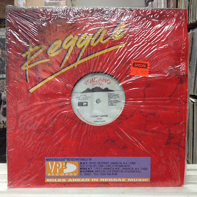 [REGGAE]~NM 12''~BOBBY KRYSTAL~BARRINGTON LEVY~I Don't Know~Carol~[VP 1995]