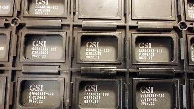 (1PC) GS84018T-100 GSI 256K X 18 CACHE SRAM, 12 ns, PQFP100