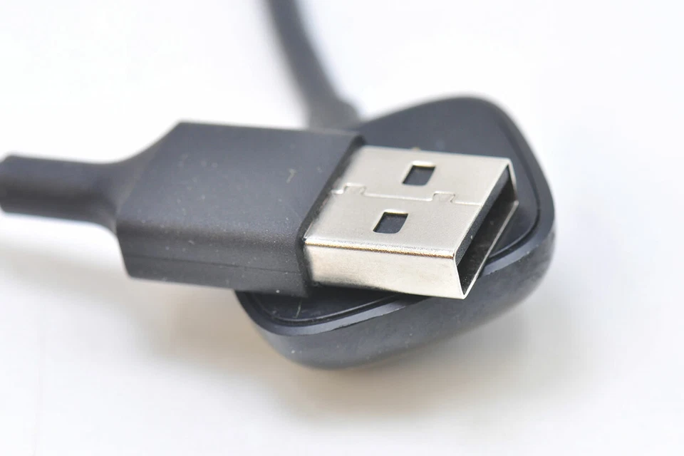 Original OEM Fitbit Sense y Versa 3 Cable de Carga Cargador Rápido Gimnasio y Entrenamiento Foto 4 de 4