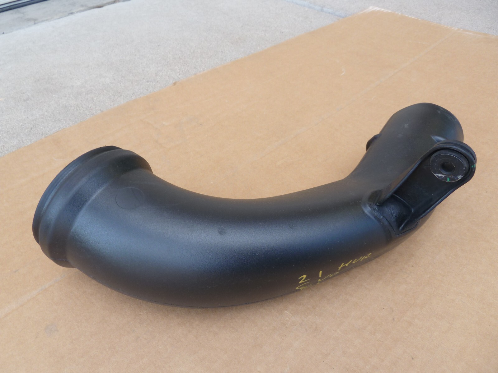 Lamborghini Huracan EVO Coupe Right Passengers Cooling Air Duct Guide Baffle