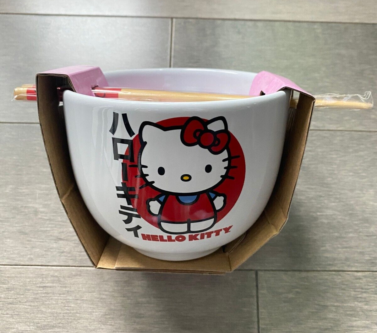 Hello Kitty Japanese Logo Ramen Ceramic Bowl with Chopsticks 20oZ NEW 🚚✅
