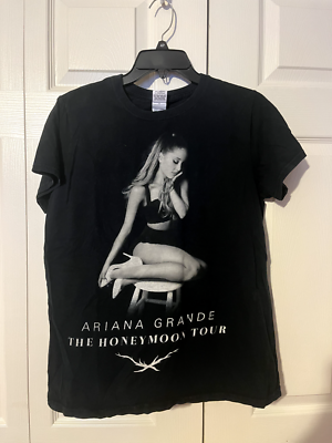 Ariana Grande The Honeymoon Tour 2015 T-shirt Size Medium P/O | eBay