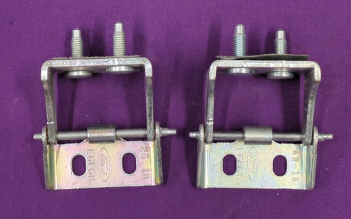 Original Ford Fiesta Mk8 Heckklappenscharniere Paar CM51-42900-AF & CM51-42901-AF - Bild 1 von 7