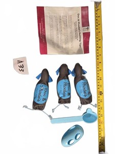 Doc & Phoebe's Cat Co. Indoor Hunting Cat Feeder Kit | Bowl-Free Solution