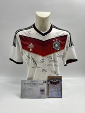 2014 FIFA World Cup Soccer Cards and Collectibles 4