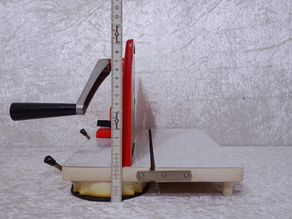 DDR Design manuelle Brotschneidemaschine - Vintage um 1970 - Rot weiß - Bild 3 von 4