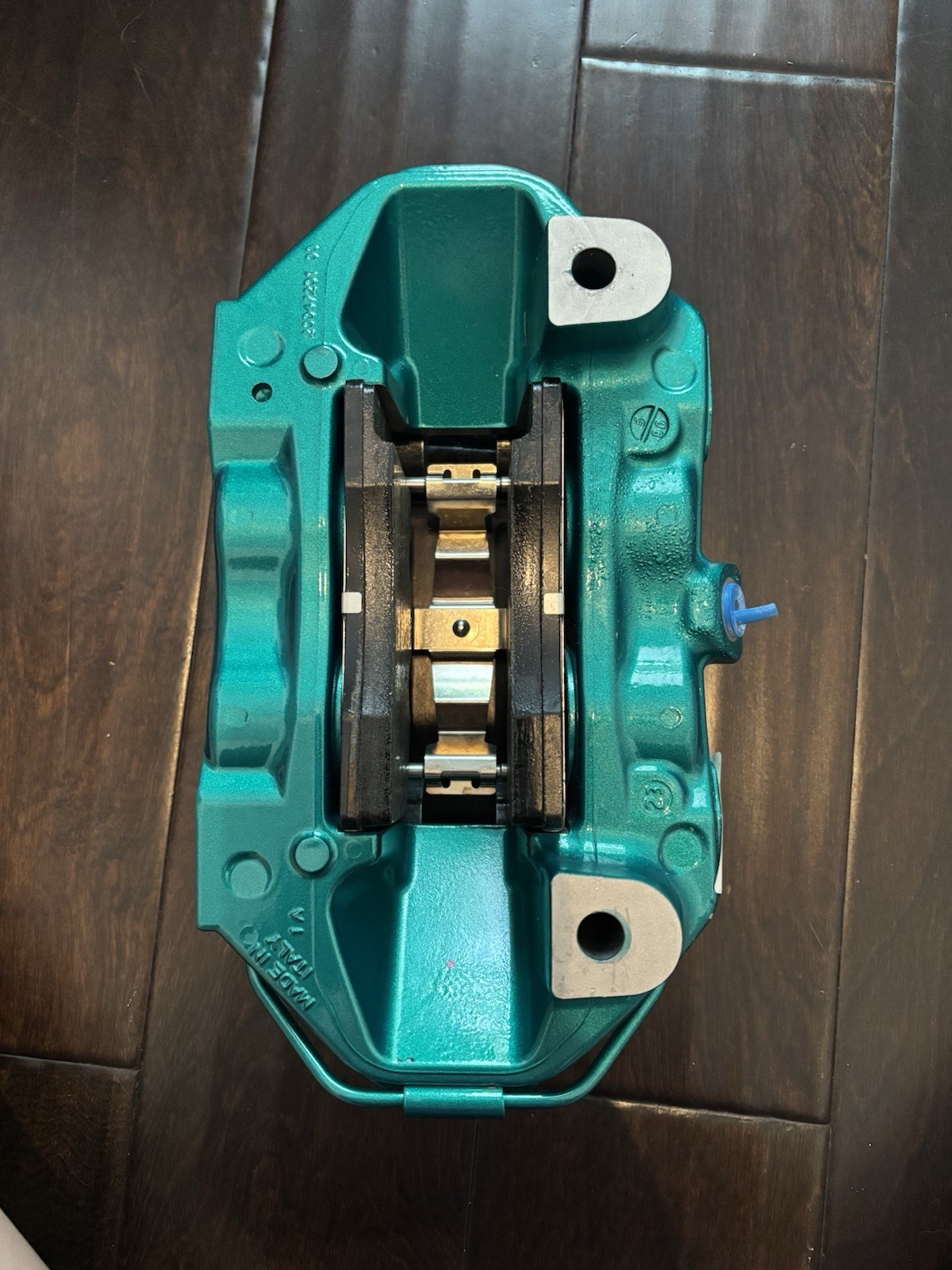 Aston Martin DB12/Vantage 2025 Carbon Ceramic brake calipers AM Racing Green