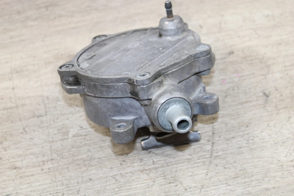 BMW E60 E53 E70 E65 E66 745I 745LI 750I 750LI 760LI 4.4 ENGINE VACUUM PUMP OEM.. - Image 2 of 4