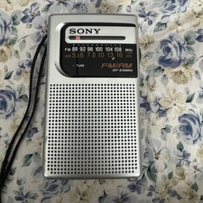Sony ICF-S10MK2 Pocket AM/FM Radio Portable Silver Tested Working READ .
