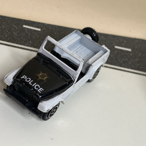 Unbranded Diecast Zylmex Zee Toys Jeep CJ-7 Police Vehicle White/Black 1:64 NM - Picture 12 of 13
