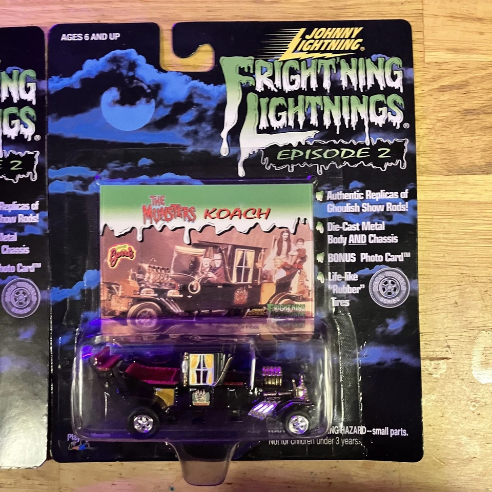 2 Johnny Lightning Frightning Lightning White Lightning Munsters Dragula & Koach Foto 3 de 4