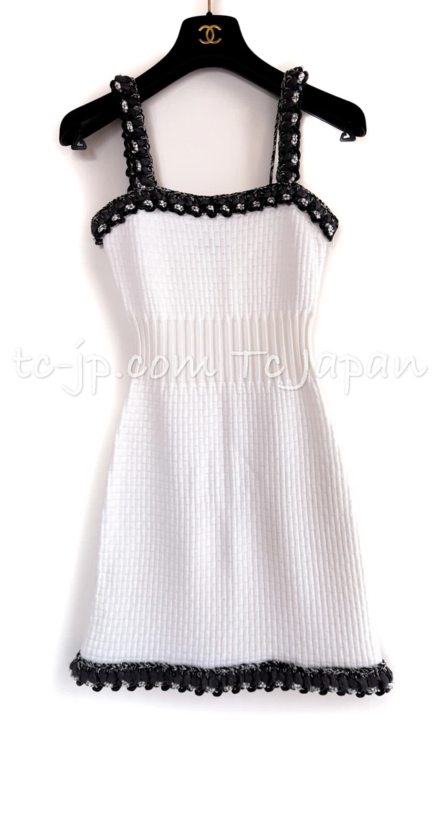 CHANEL 14S White Black Chain Tweed Trim Stretchable Knit Party Dress 34 US 2