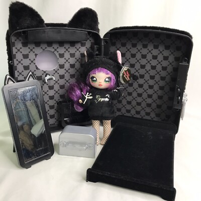 Na! Na! Na! Surprise BackPack And Doll Bedroom Playset Black