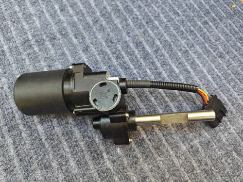 Left Step Power Running Board Motor Fits 07-14 Cadillac Escalade GMC Yukon Tahoe