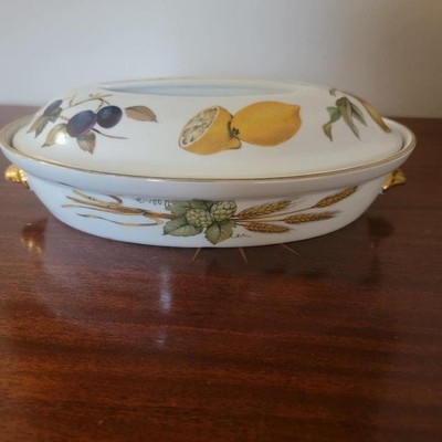 Royal Worcester Evesham Gold 10 1/8'' Oval Entree Dish Flat Lid Shape 22 Size 2