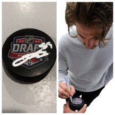 OZZY WIESBLATT SIGNED NASHVILLE PREDATORS 2020 NHL DRAFT PUCK W/ CASE COA
