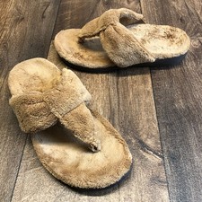 Vionic Mellow Plush Thong Slippers Women's 6 Beige Orthopedic Comfort Warm Fuzzy