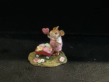 Wee Forest Folk Loads of Love (Girl) M-706a (Retired) w/ Original Box