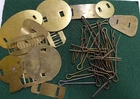 WW1-11 AUSTRALIAN MILITARY BRASS FIXING PINS & BACKING PLATES FOR BADGES