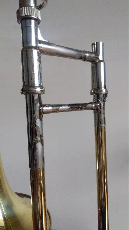 Trombón bajo tenor Yamaha YSL-8425 personalizado usado con estuche rígido Foto 3 de 4