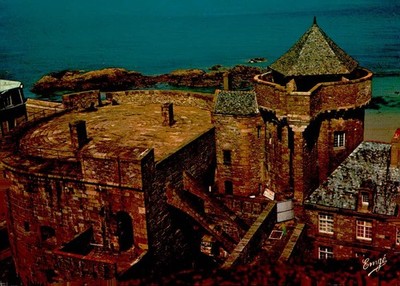 Saint-Malo Tour Quic-en-Groigne Chateau EMGE Cote d'Emeraude Postcard