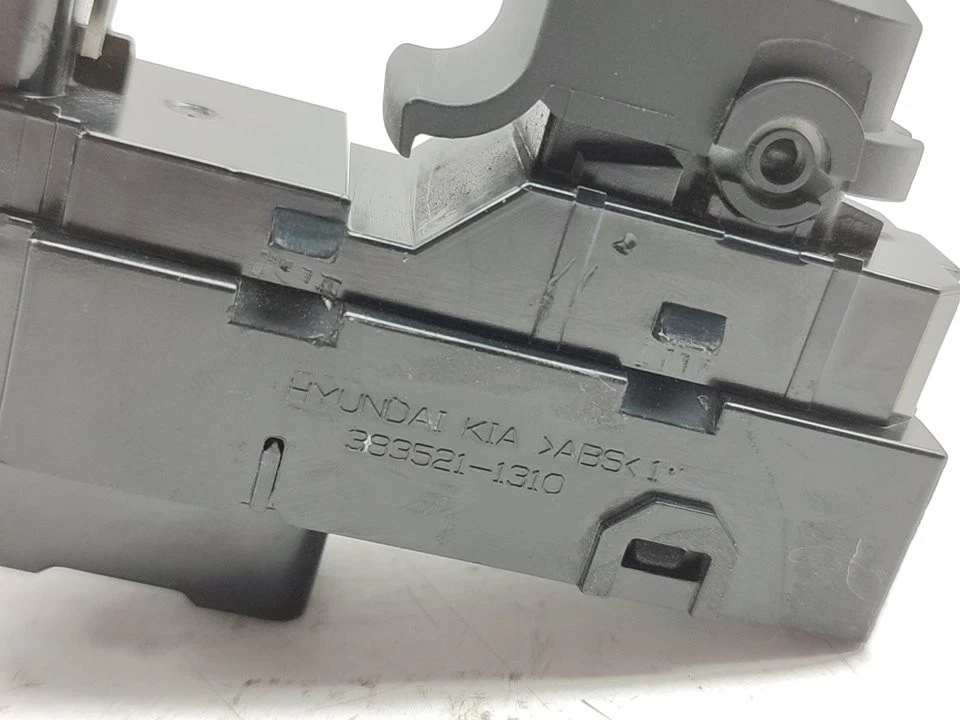 3835211310 commande léve-glace arrière droit pour HYUNDAI IX35 2013 1418462 - Photo 4/4