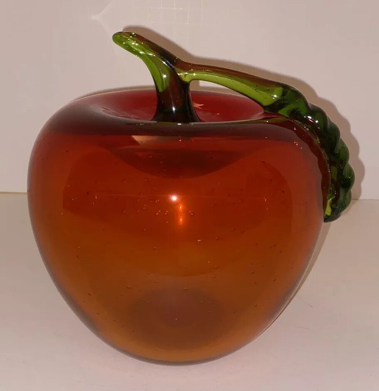 Vntg MCM Hand Blown Hand Cut Full Lead Crystal Large Red Apple Glass Objet d'Art
