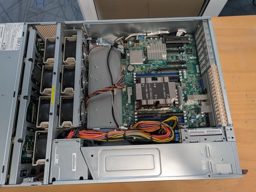 Supermicro 36-Bay NAS Server + 27x 14TB HDD + Xeon + 128GB ECC + UPS NL/DL - Afbeelding 6 van 18