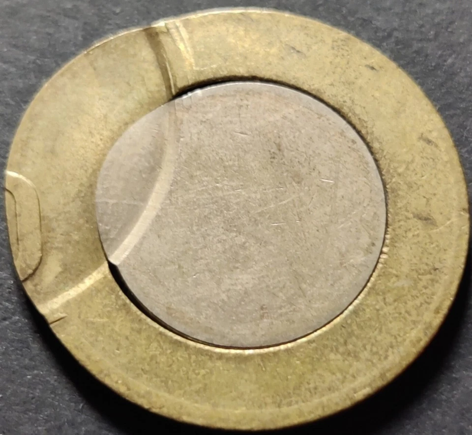 India Rs 10 Error Coin, Year & Mint not visible, 'OFF CENTER STRIKE' (A-41) - Image 2 of 2