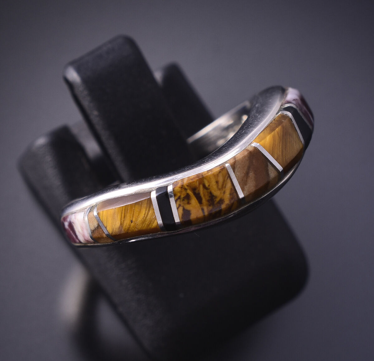 Impressive Vintage Native American Navajo Tigers Eye Jet Inlay Sterling Silver Ring Impressive Vintage Native American Navajo Tigers Eye Jet Inlay Sterling Silver Ring
