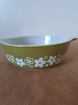 Vintage Pyrex Crazy Daisy Casserole Dish