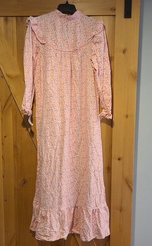 New!  Vintage LYN ANNE Size M Flannel Granny Nightgown Pink Floral *stains - Picture 2 of 16